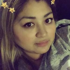 Meet your Posher, Eva